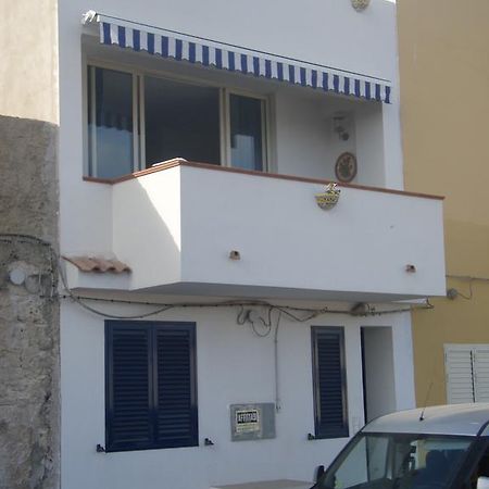 Bivani sul porto vecchio Lampedusa Cameră foto