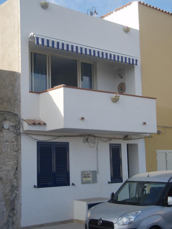 Bivani sul porto vecchio Lampedusa Cameră foto