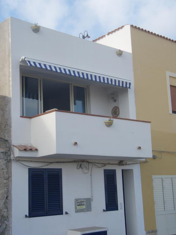 Bivani sul porto vecchio Lampedusa Cameră foto